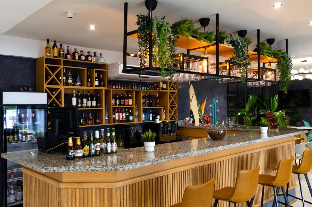 Habana Hotel Y Restaurante Higuey Dış mekan fotoğraf